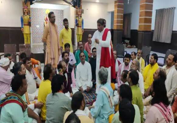 ब्राह्मण-सनातन धर्म संघटना सण साजरे करण्यावरून आले आमने-सामने Brahmin-Sanatana Dharma organization conflict over celebrating Hindu festival 