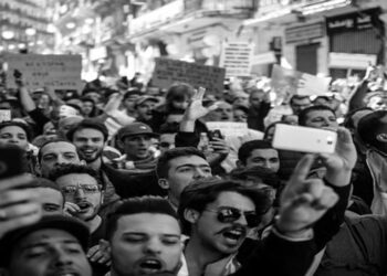 तरुणाई आणि आंदोलन