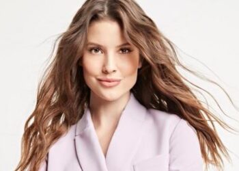 अमांडा सेर्नी ने ट्रोल करणाऱ्याला दिलेला रीप्लाय होतोय वायरल