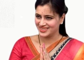 navneet rana caste certificate