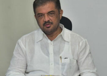 पशुपालन व दुग्ध व्यवसायाच्या प्रगतीसाठी केंद्राच्या निधीचा लाभ घ्या