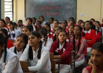 विद्यार्थ्यांची शिष्यवृत्ती बुडवली