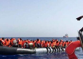 लिबियाच्या समुद्रकिनाऱ्यावर मृतदेह सापडले