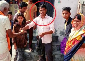 भाजप मुस्लिम Uttar Pradesh Muslim youth Babar Ali lynched by neighbours for celebrating BJPs win in assembly elections