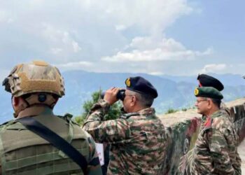 चीन पाकिस्तान बंकर China is building bunkers for Pakistan Army, security agencies warn the indian government