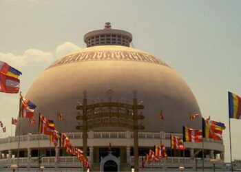 आजची दीक्षाभूमी नागपूर बौद्ध समाजाला कशी मिळाली? जाणून घ्या How did the Dikshabhumi get to the Buddhist community