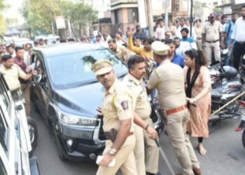 जगदीश गायकवाड पनवेल Jagdish Gaikwad in police custody, attempt to drive over police