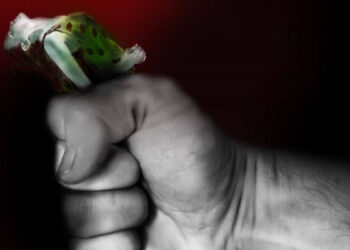 भाजप नेता 13 वर्षीय मुलीवर बलात्कार,संतप्त जमावाने गाडी पेटवली BJP leader rapes 13-year-old girl, angry crowd sets car on fire