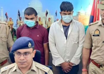 हिंदू महासभा गाईची कत्तल हिंसाचार गायीची कत्तल Hindu Mahasabha workers slaughter cows to create violence