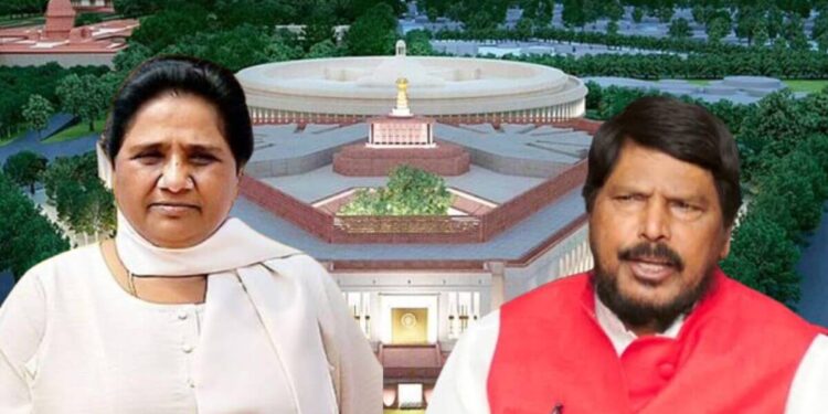 संसद उद्घाटन वाद;मायावती,आठवले यांचा विरोधकांपेक्षा वेगळा सूर Parliament Inauguration Debate; Mayawati's tone is different from her opponents