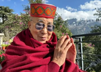 दलाई लामा कुशीनगर जमिन जमीन विवाद