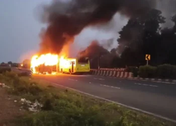 जालना लाठीचार्ज, या सात जिल्ह्यात बंद ची हाक,जाळपोळ, नेमकं काय आहे प्रकरण जाणून घ्या Jalna lathi charge, latest update