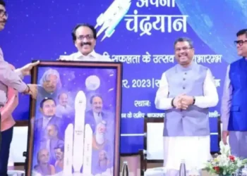 चांद्रयान-3 NCERT The success of Chandrayaan-3 was attributed to Modi in an NCERT module, linking space science with the Vedas