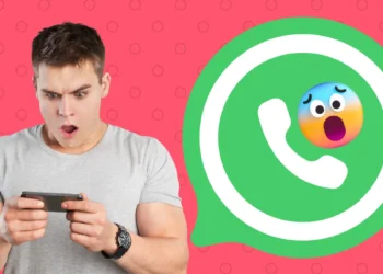 व्हॉट्सॲप मेसेज फॉरवर्ड Forwarding messages in WhatsApp group cannot be ground for disciplinary action High Court