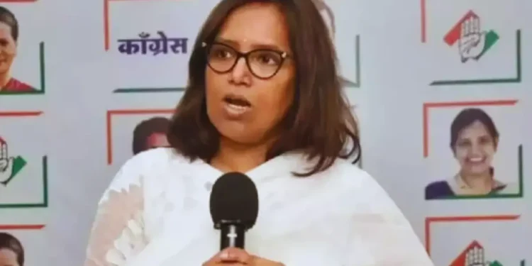 वर्षा गायकवाड हटवण्याची Ahead of the Maharashtra Assembly elections, there is a rift in the Mumbai Congress, a campaign to oust Varsha Gaikwad